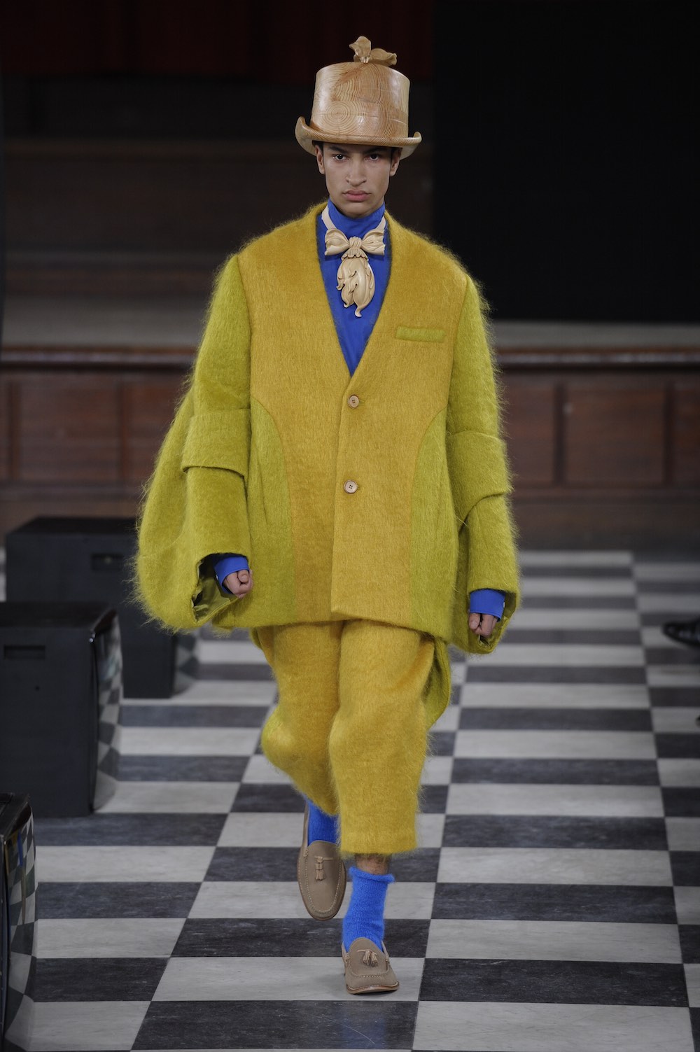 Yixin Zhang at LCFMA18 Menswear. Shot by Roger Dean.