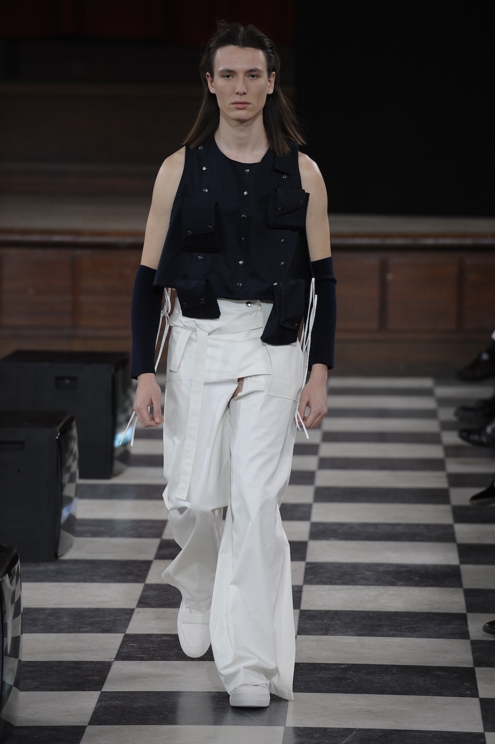 Hengmin Lu at LCFMA18 Menswear. Shot by Roger Dean.