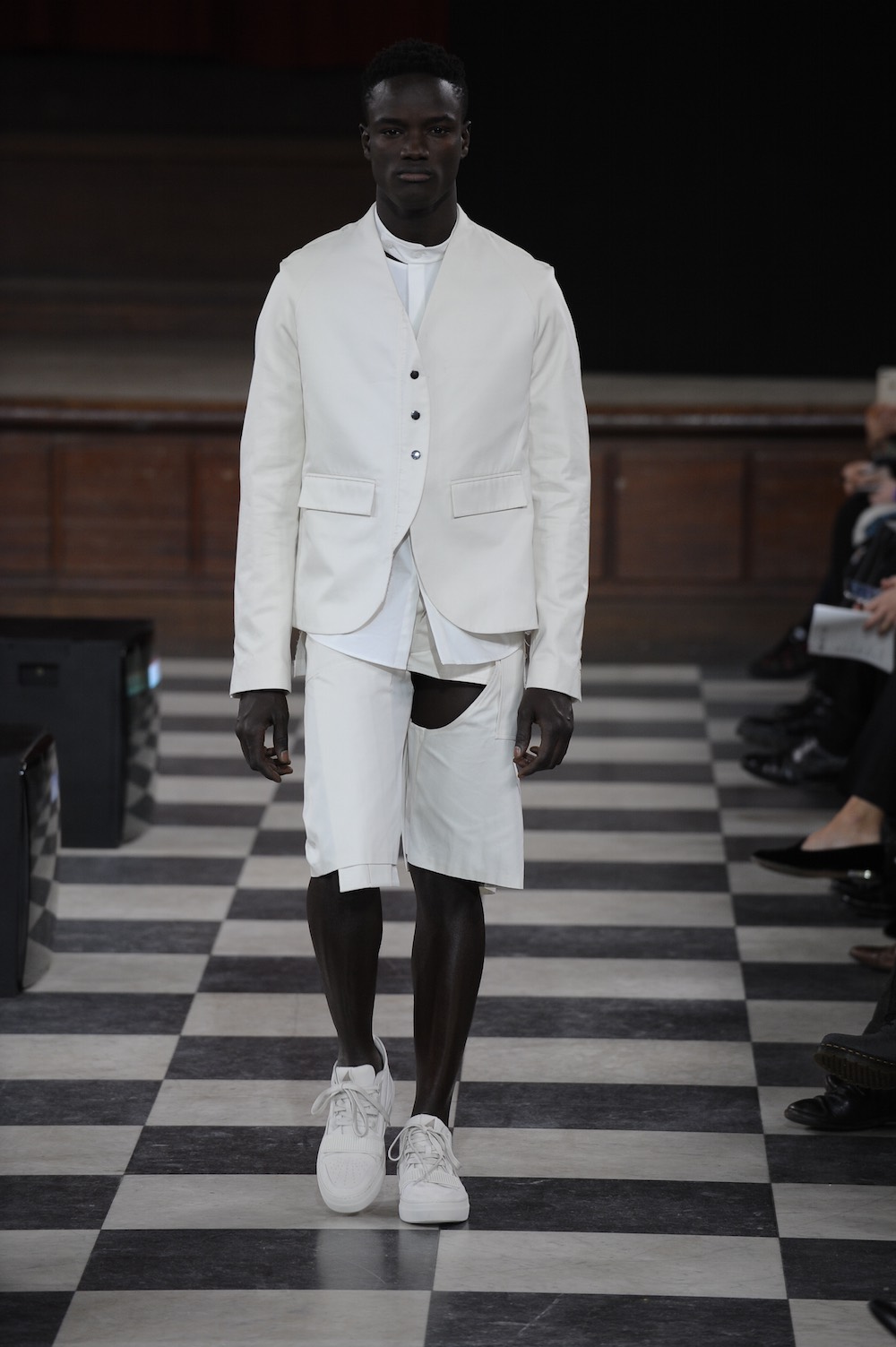 Hengmin Lu at LCFMA18 Menswear. Shot by Roger Dean.