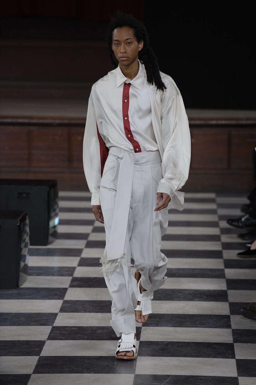 Hanni Yang at LCFMA18 Menswear. Shot by Roger Dean.