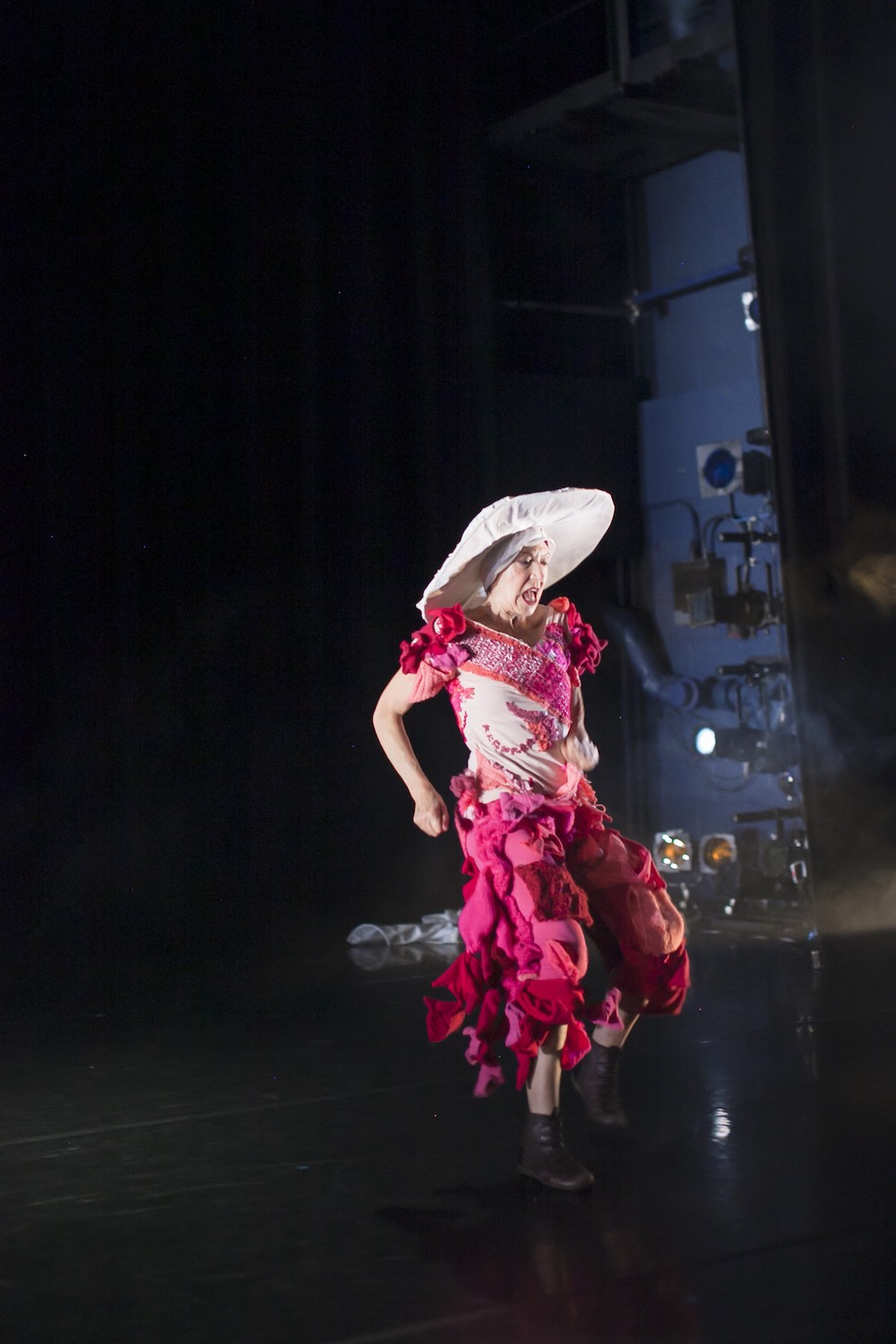 Kelly Murray by Emmi Hyyppa.