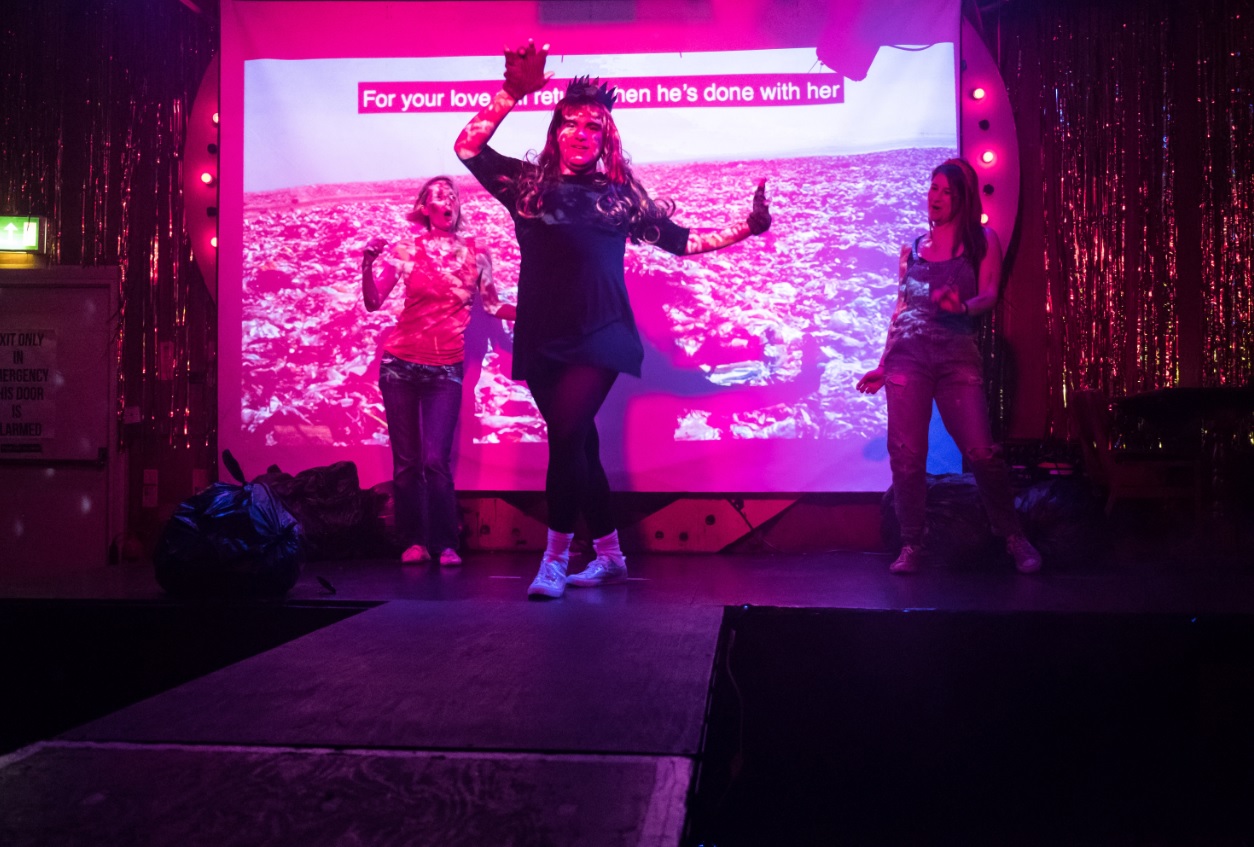 'Maria la del Barrio' by Antonis Sideras as performed at Deep Trash: Royal Trash