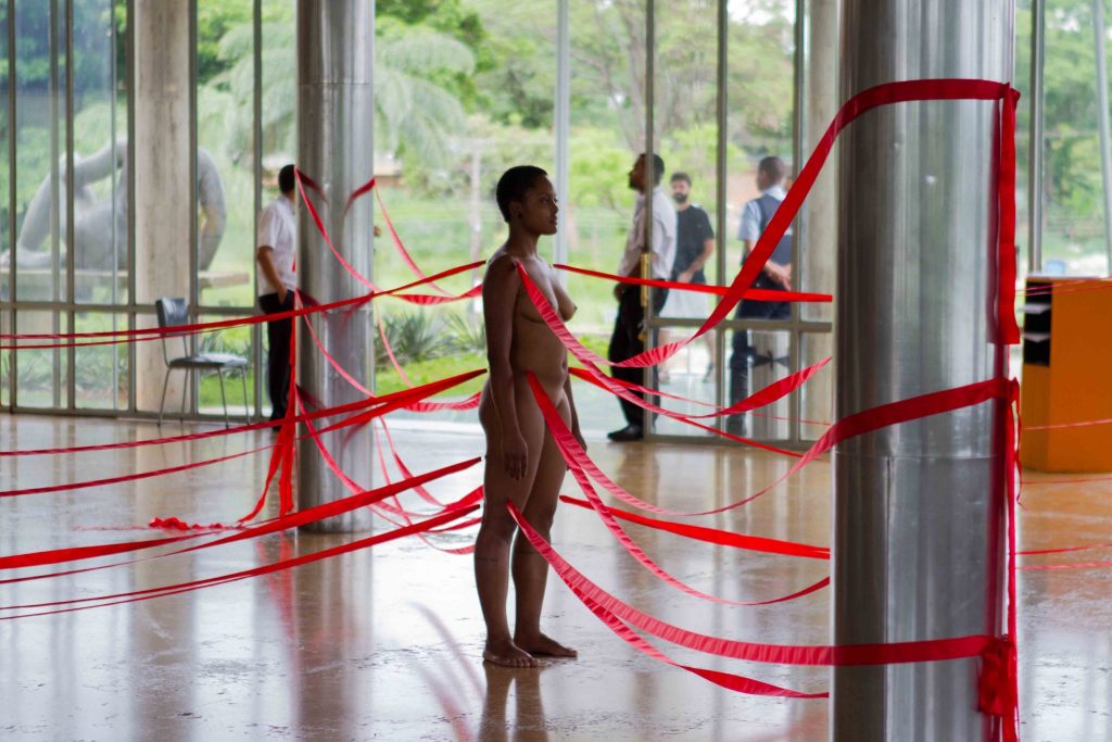 Priscila Rezende performance, 2013 (photo: Luiza Palhares)