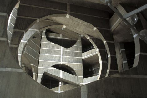 Louis Kahn - National Assembly Building of Bangladesh © Flickr abrinsky (CC BY-NC-SA)