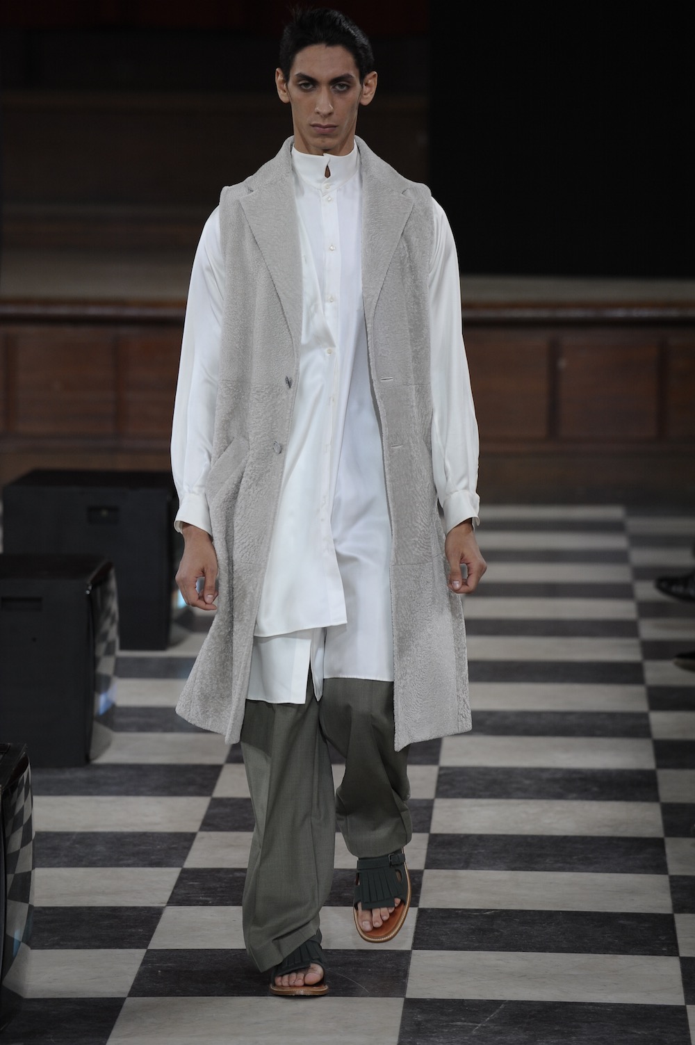 Hanni Yang at LCFMA18 Menswear. Shot by Roger Dean.