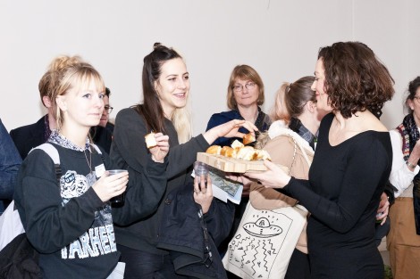 ana - eating the bones