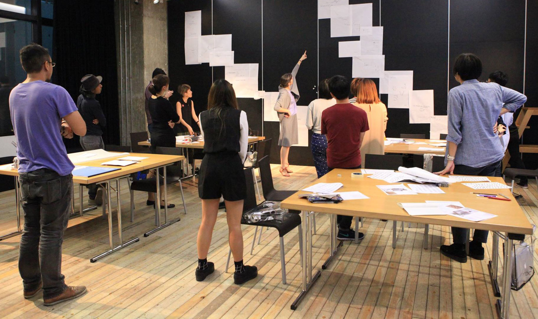 Catherine delivers a workshop at the symposium © Cadson Demak