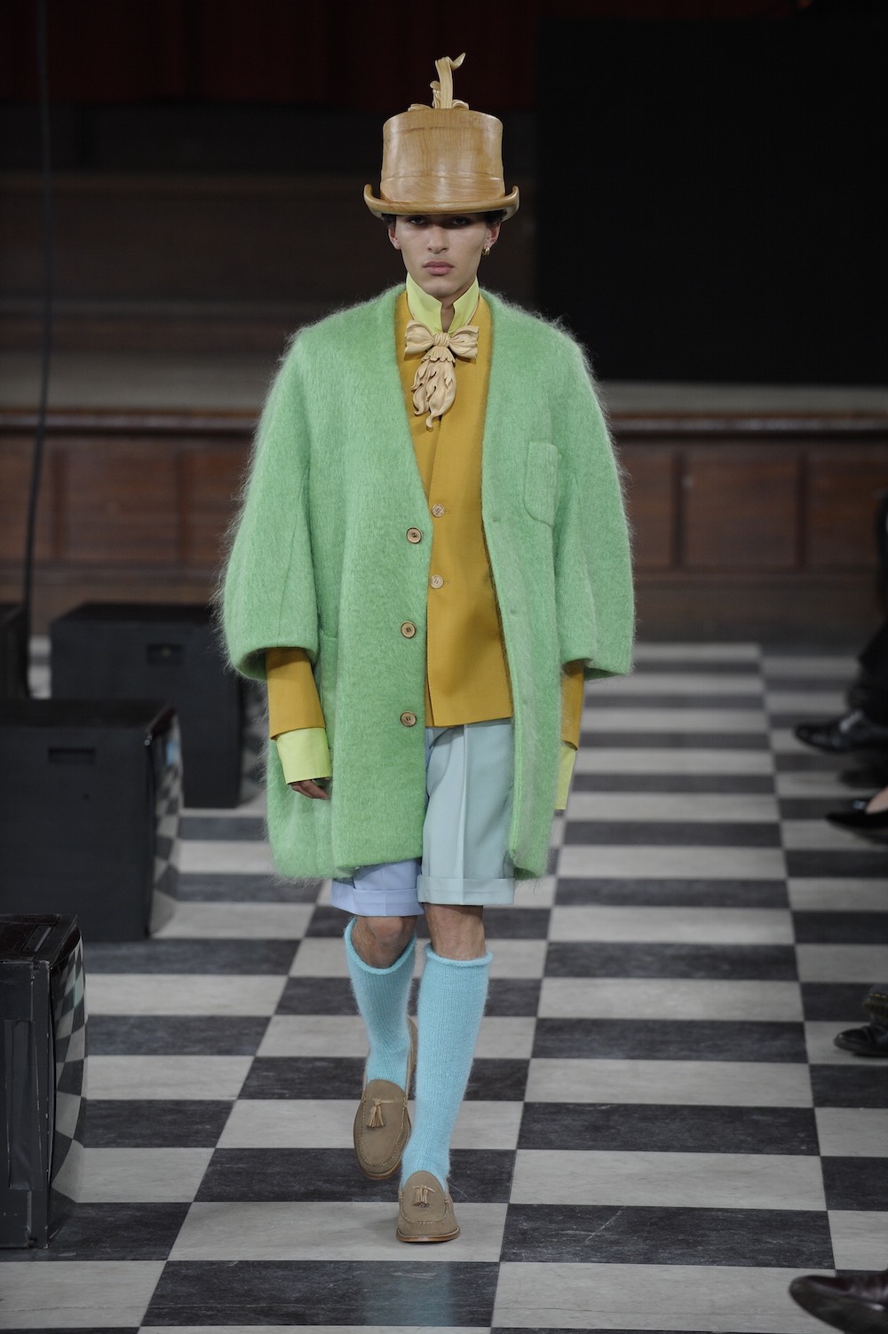 Yixin Zhang at LCFMA18 Menswear. Shot by Roger Dean.