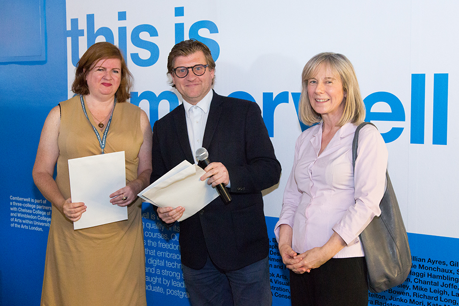 Harry Crisp Winner Fiona McAuliffe nad Nick Gorse