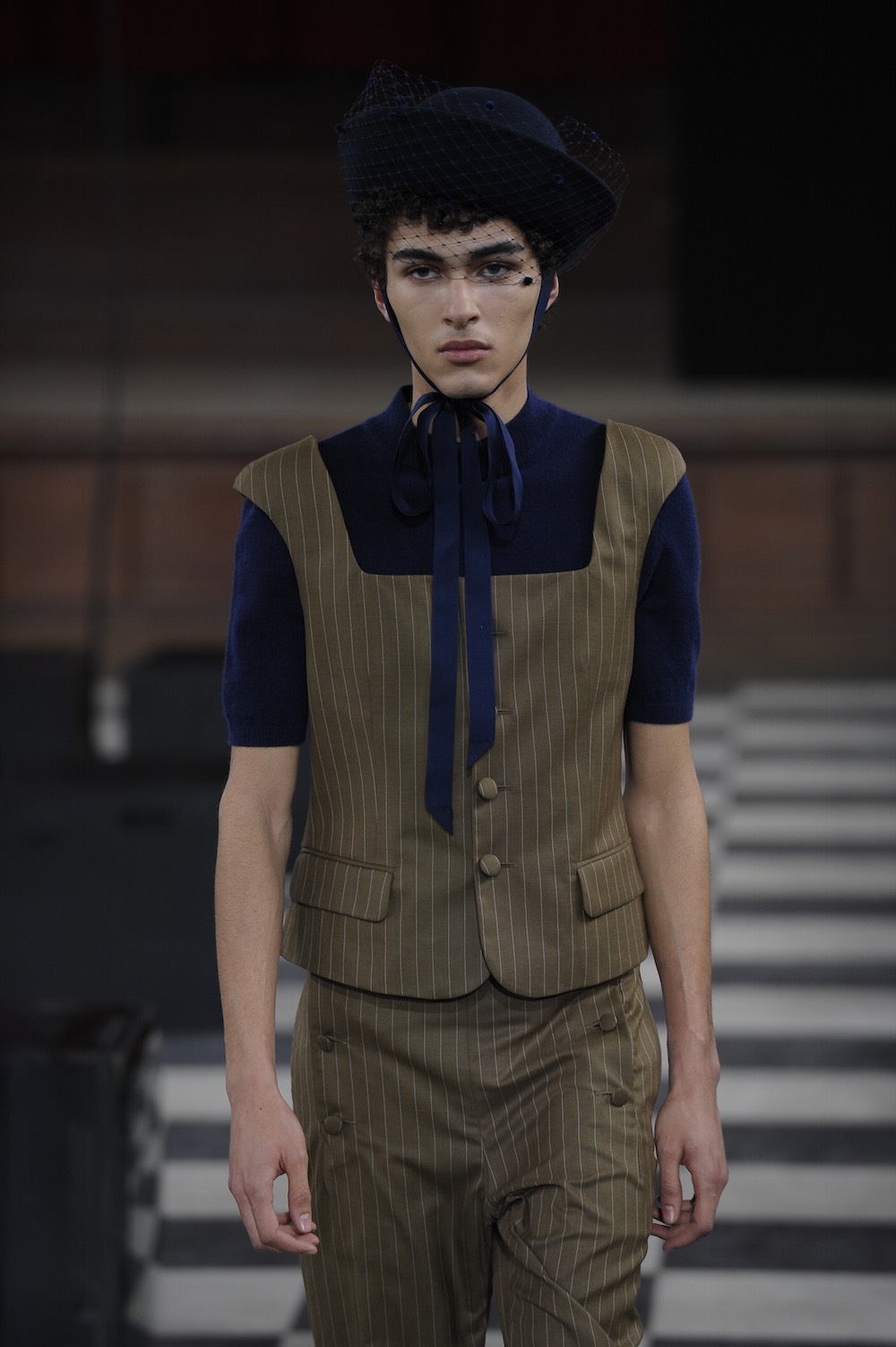 Yingyi Lu at LCFMA18 Menswear. Shot by Roger Dean.