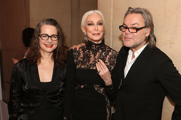Frances Corner, Carmen Dell'Orefice and David Downton at the 2016 Fashion Matters Gala Ball at Victoria House. Photography: Alex Mcguire