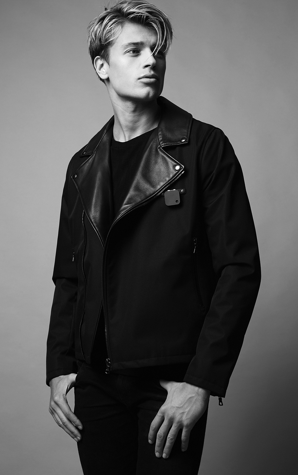 Luxury brand Ada + Nik have launched a biker jacked with a clipped in camera that enables the wearer to captures images throughout the day