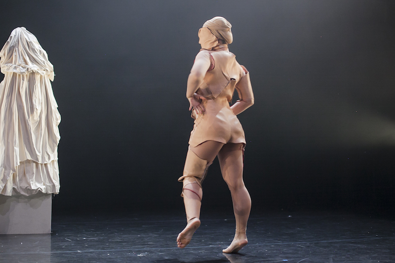 Geyi Zhou by Emmi Hyyppa.