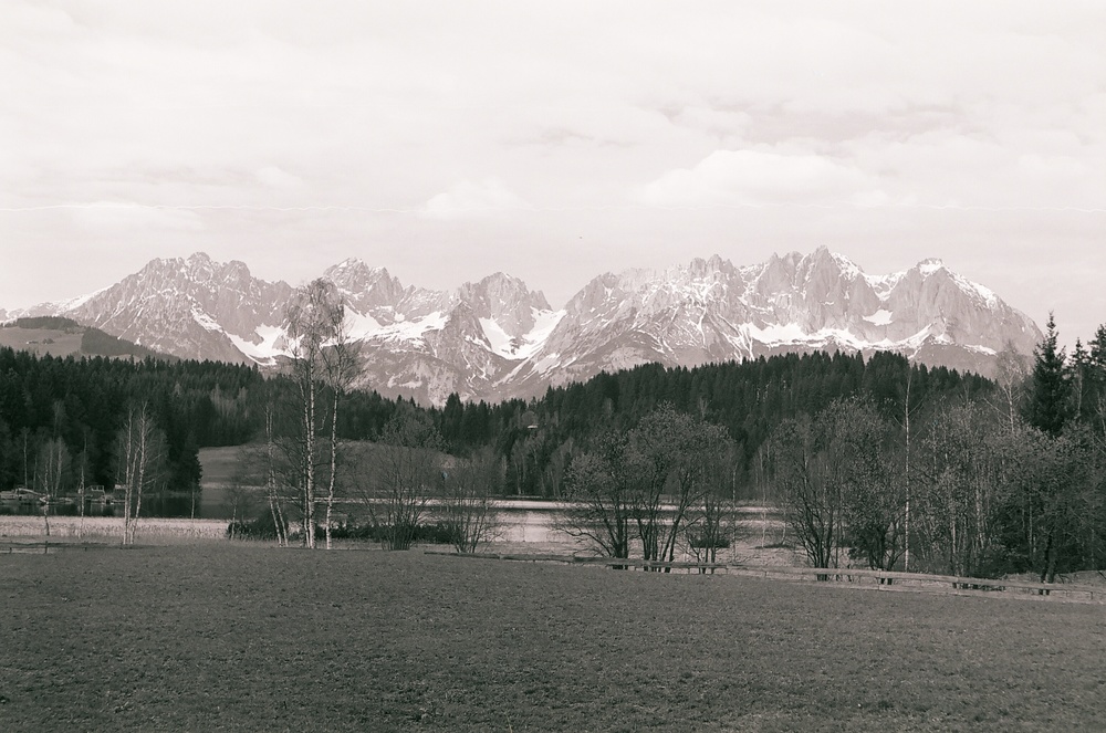 BROKEN MIRRORS | analog photography