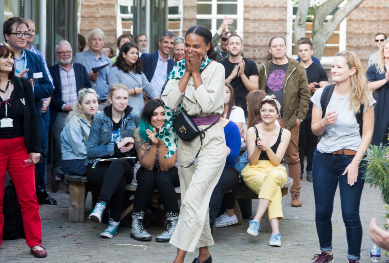 Imann Gaye winning the Sculpture Futures Prize