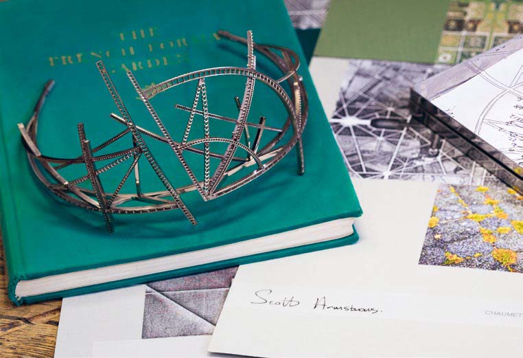 Vertiges tiara in the making