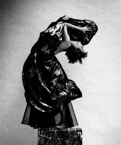 "Rubbish bag ball skirt" 1990 - shot by Platon
