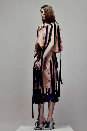 Womenswear by Bora Nam, BA (Hons) Fashion Design Technology: Womenswear. Prints by Lisa Matthias, BA (Hons) Fashion Textiles: Print. Accessories by Myung-Jae Lee, BA (Hons) Cordwainers Fashion Bags and Accessories. Embroidery by Nina Shiskina, BA (Hons) Fashion Textiles: Embroidery.Photographer: James Rees , Creative Direction: Rob Phillips, Hair: Ezana Ové, Beauty: Kirsty Gaston