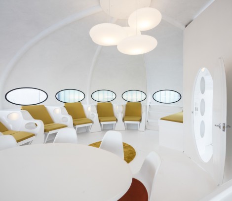 Inside the Futuro House © John Sturrock