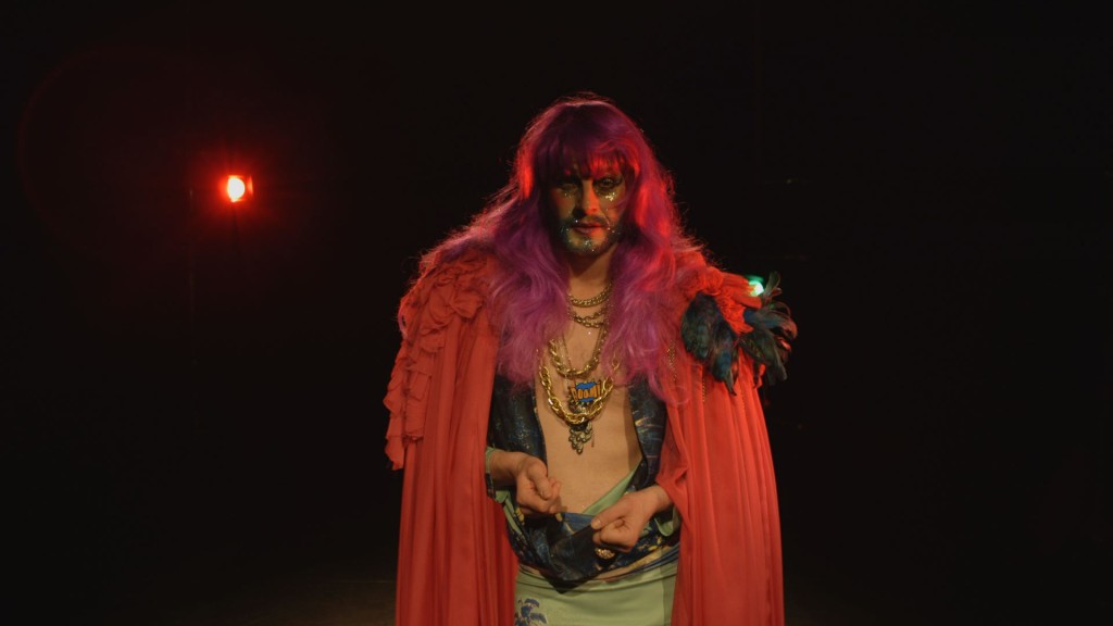 S 5 T2Merged fluffs lipstick line 00361115