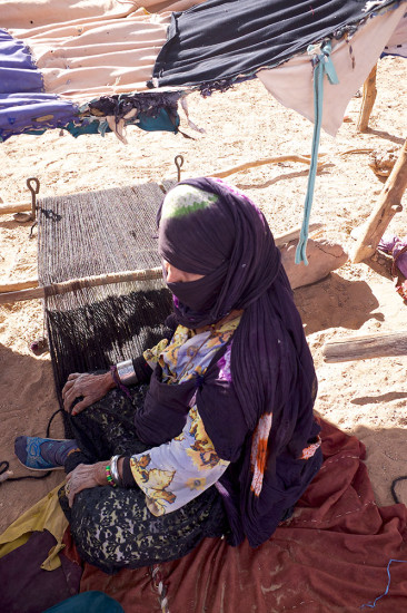 Visiting the Berber nomads and female weavers in Morocco