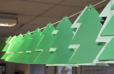 date label tree garland, UAL,, 2014