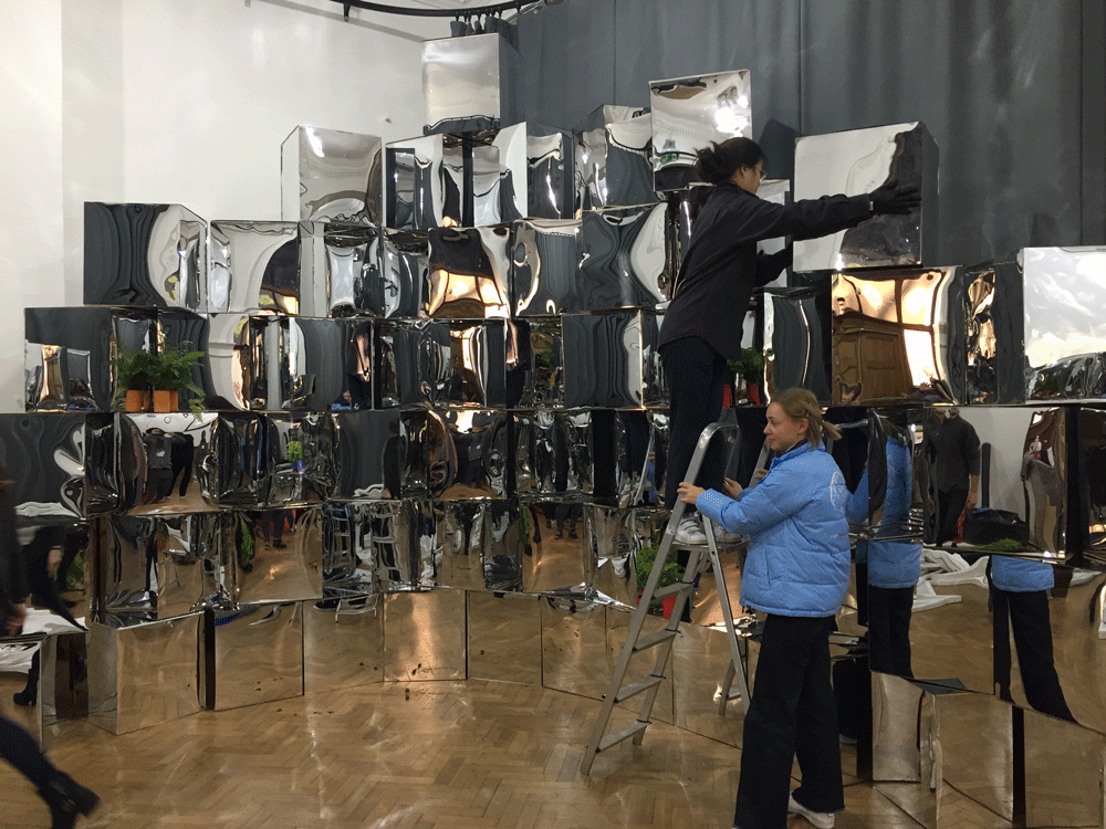 BA Interior and Spatial Design students install their work at the RHS Urban Garden Show in November 2016. Image courtesy Martina Bergamo.