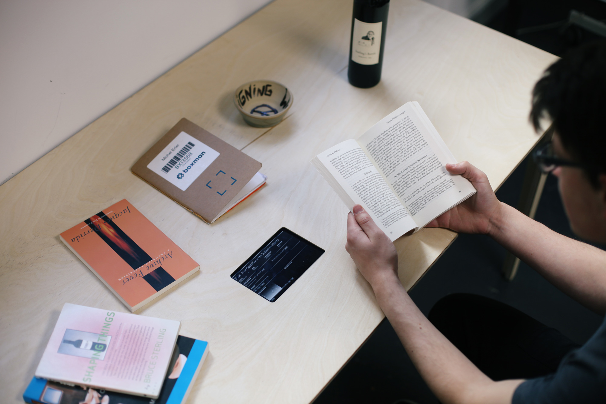 RFID Table by Michel Erler