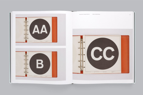 Manuals_1_Mock-up_Spread_121