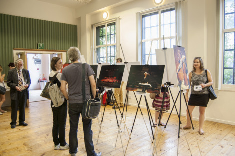 through-the-lense-exhibition040